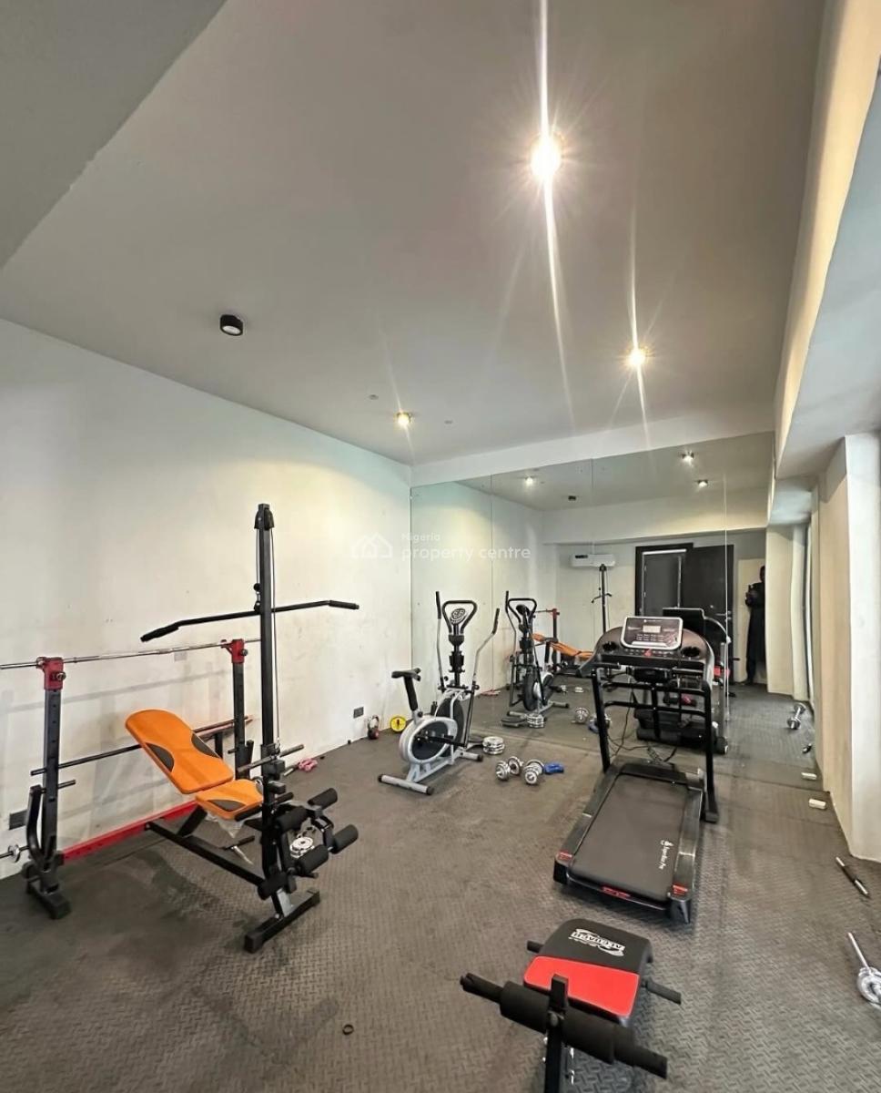 Serviced with 24/7 Power Supply 2 Bedroom En-suite Maisonette with an, Lekki Phase 1, Lekki, Lagos, Flat / Apartment for Rent