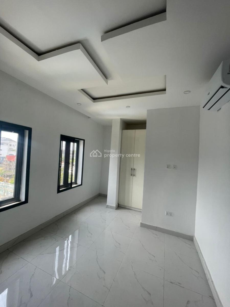 a Well-finished 3-bedroom Apartment with a Room Bq Located in Ikoyi., Ikoyi, Lagos, Flat / Apartment for Rent