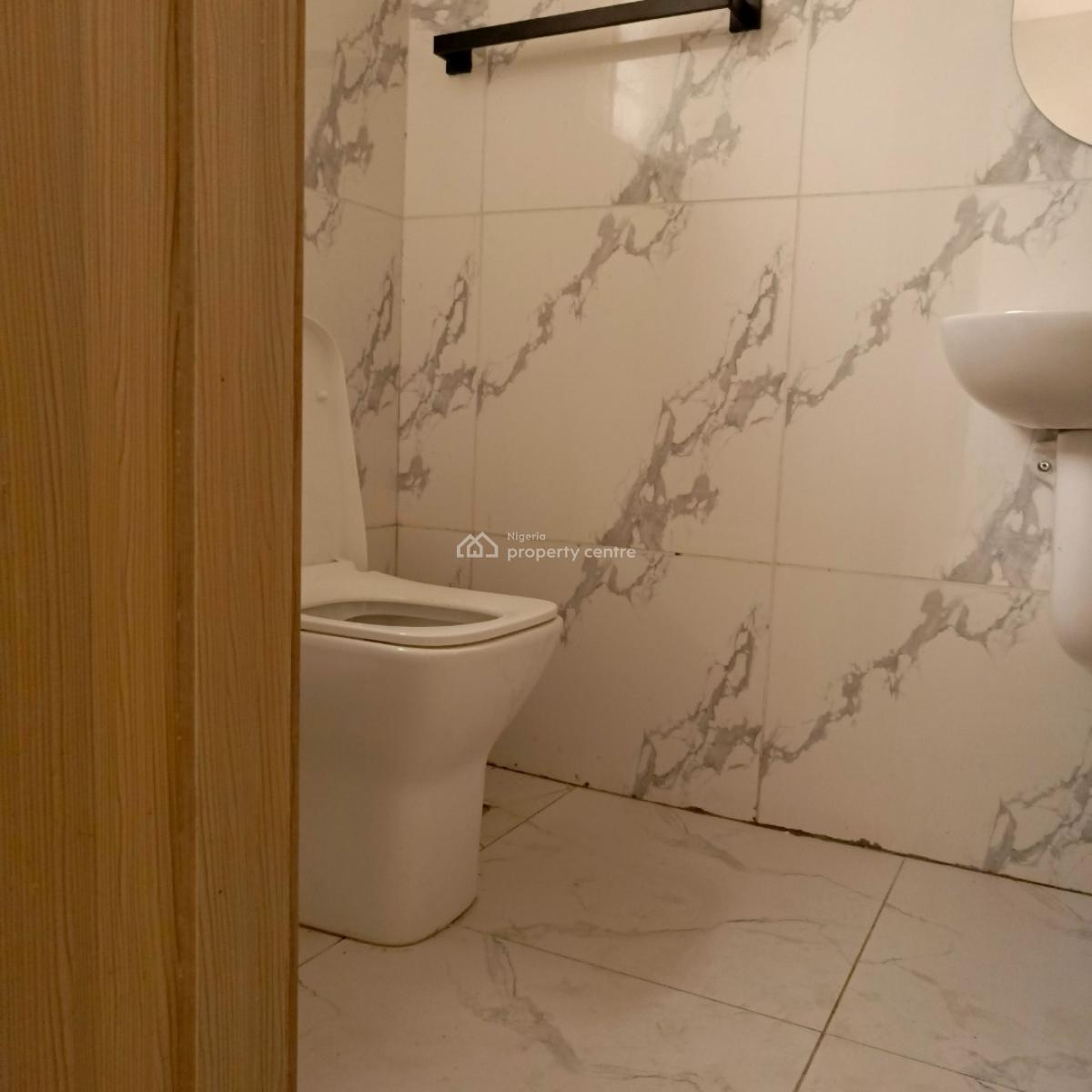 2 Bedroom Flat, Lekki Scheme 2 Adesanya Ajah Lagos, Ajah, Lagos, Flat / Apartment for Rent