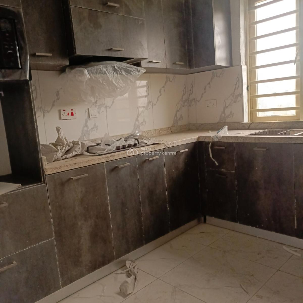 2 Bedroom Flat, Lekki Scheme 2 Adesanya Ajah Lagos, Ajah, Lagos, Flat / Apartment for Rent