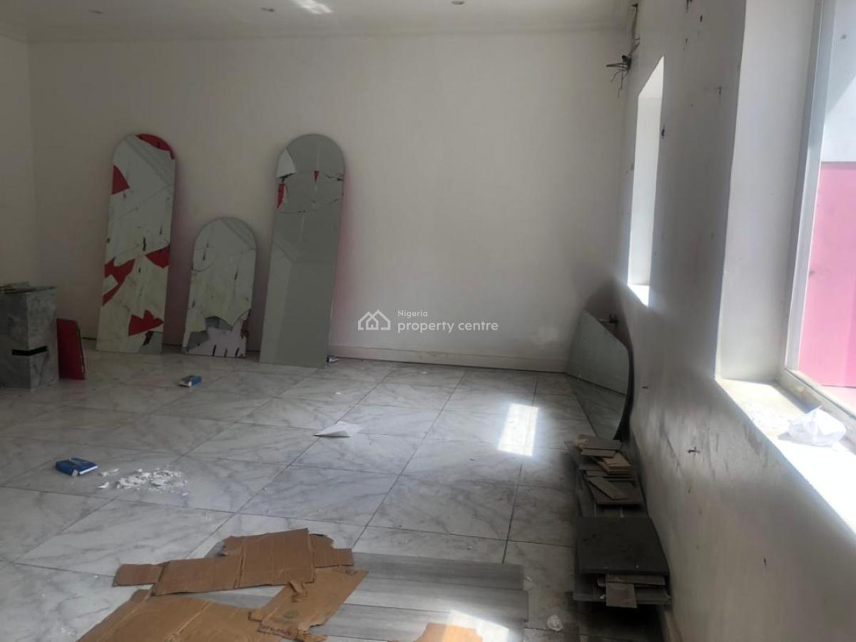 a 4 Bedroom Office Use at Lekki Phase 1., Adebayo Doherty, Lekki Phase 1, Lekki, Lagos, Flat / Apartment for Rent
