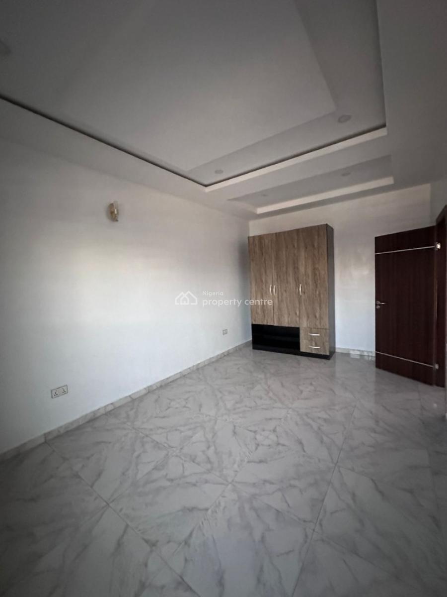 2 Bedroom Flat, Ologolo Lekki, Ologolo, Lekki, Lagos, Flat / Apartment for Rent