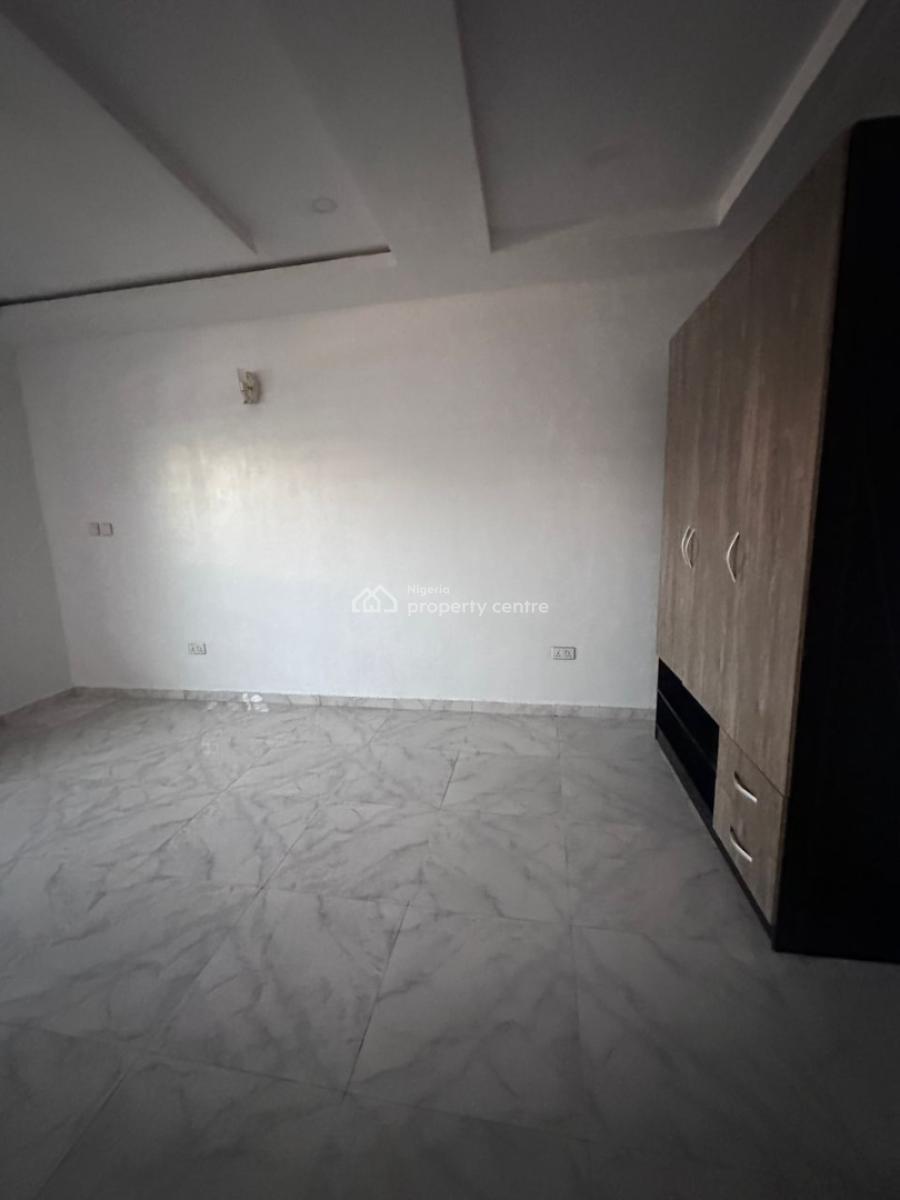 2 Bedroom Flat, Ologolo Lekki, Ologolo, Lekki, Lagos, Flat / Apartment for Rent
