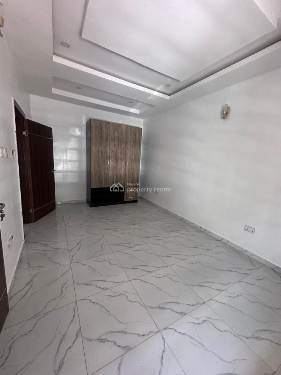 2 Bedroom Flat, Ologolo Lekki, Ologolo, Lekki, Lagos, Flat / Apartment for Rent