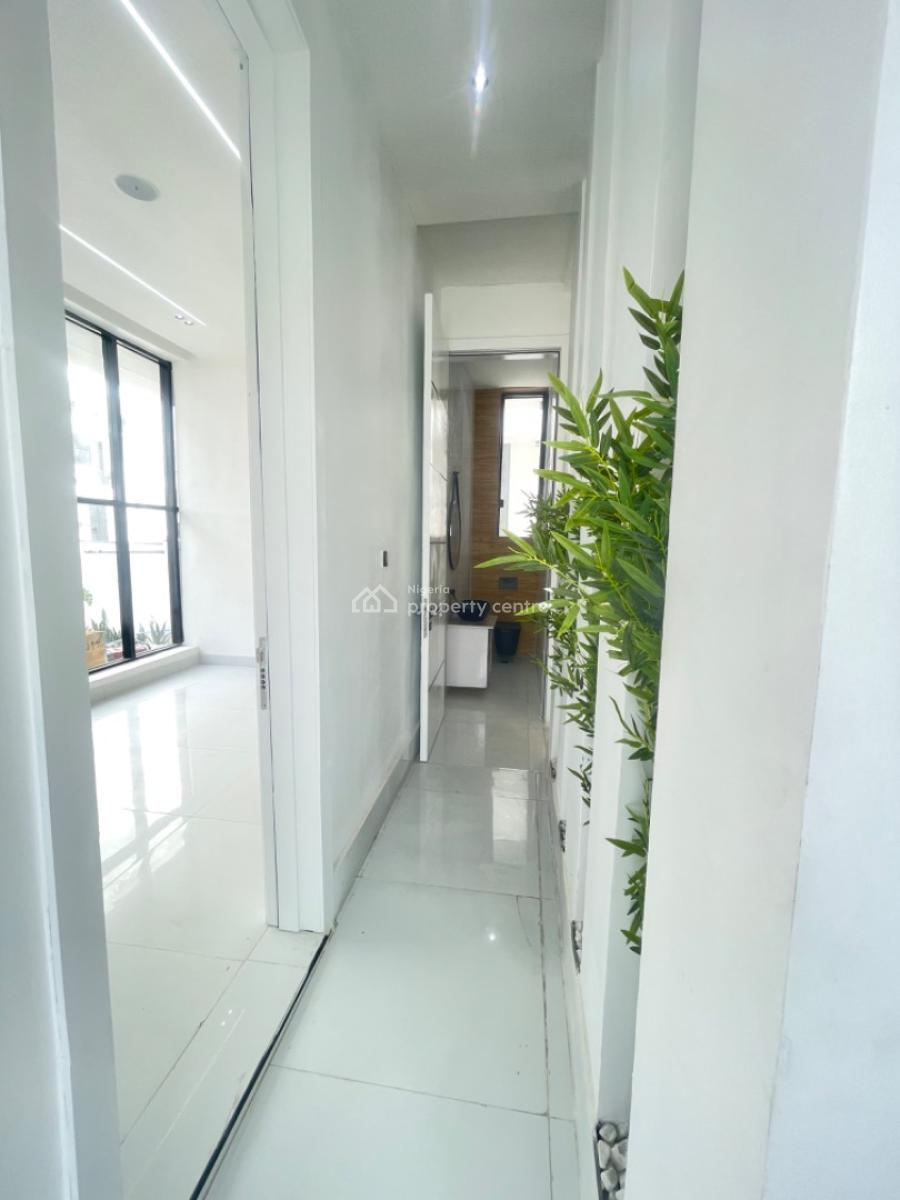 Its Modern Built  Contemporary 6 Bedroom Fully Detached Duplex L, Chevron Drive By Chevron Head Office Lekki Lagos, Lekki, Lagos, Detached Duplex for Sale
