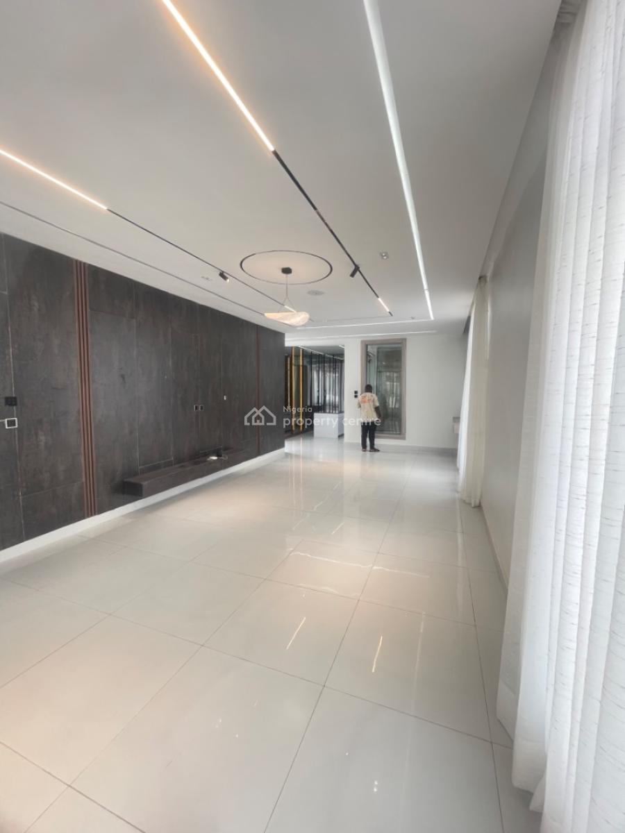 Its Modern Built  Contemporary 6 Bedroom Fully Detached Duplex L, Chevron Drive By Chevron Head Office Lekki Lagos, Lekki, Lagos, Detached Duplex for Sale