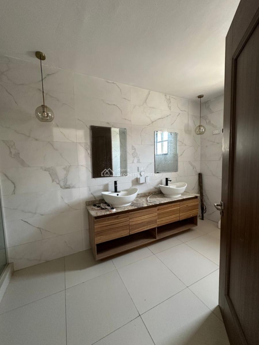 Well-finished Spacious 4-bedroom Serviced Semi-detached House, Banana Island, Ikoyi, Lagos, Semi-detached Duplex for Rent