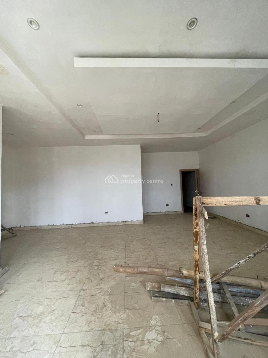 Distress: 5 Bedroom Terrace Duplex + Bq, Life Camp, Abuja, Terraced Duplex for Sale