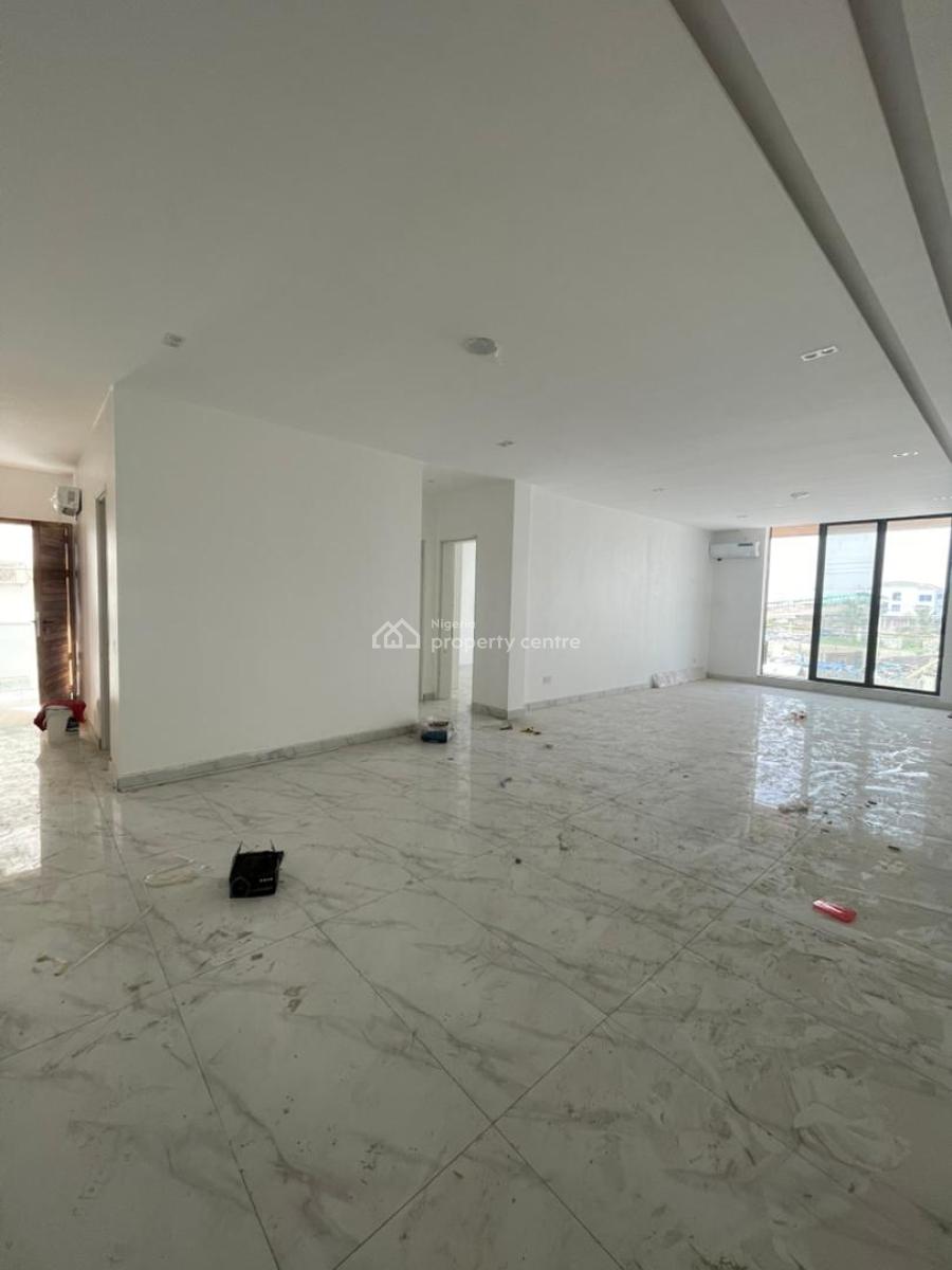 Luxurious Apartment with a Rooftop Pool, Lekki Phase 1, Lekki, Lagos, Flat / Apartment for Sale