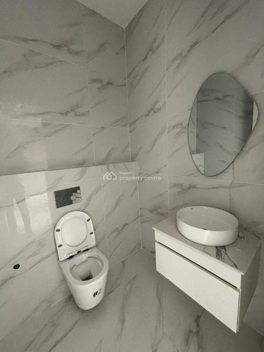 Luxurious Apartment with a Rooftop Pool, Lekki Phase 1, Lekki, Lagos, Flat / Apartment for Sale