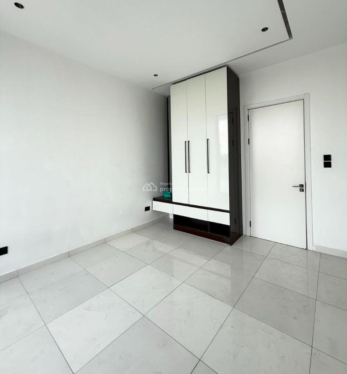 Fully Serviced 2 Bedroom Apartment, Oniru, Victoria Island (vi), Lagos, Block of Flats for Sale