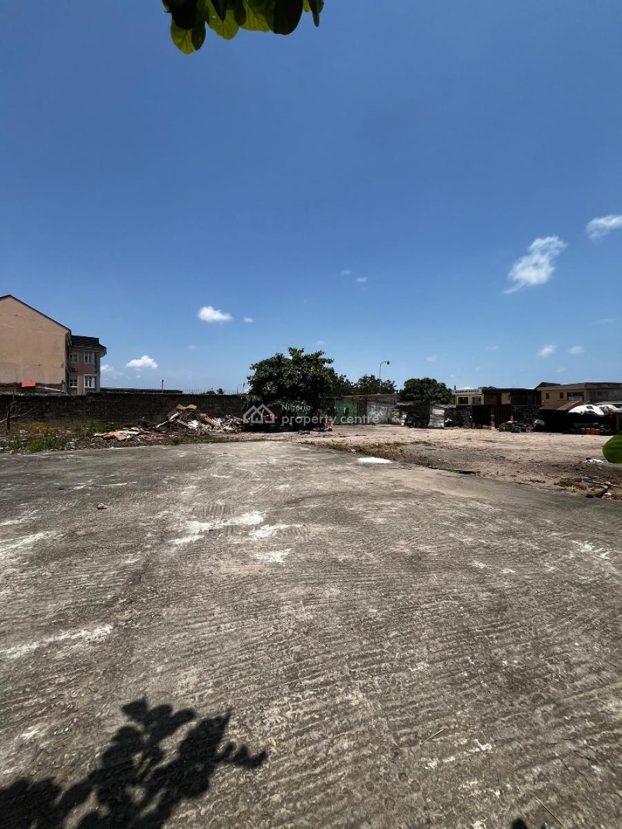 Mixed Used Land   Perfect for School, Hotel, Hall, Mall, Lounge Or Ind, 5th Avenue, Festac, Amuwo Odofin, Lagos, Commercial Land for Sale