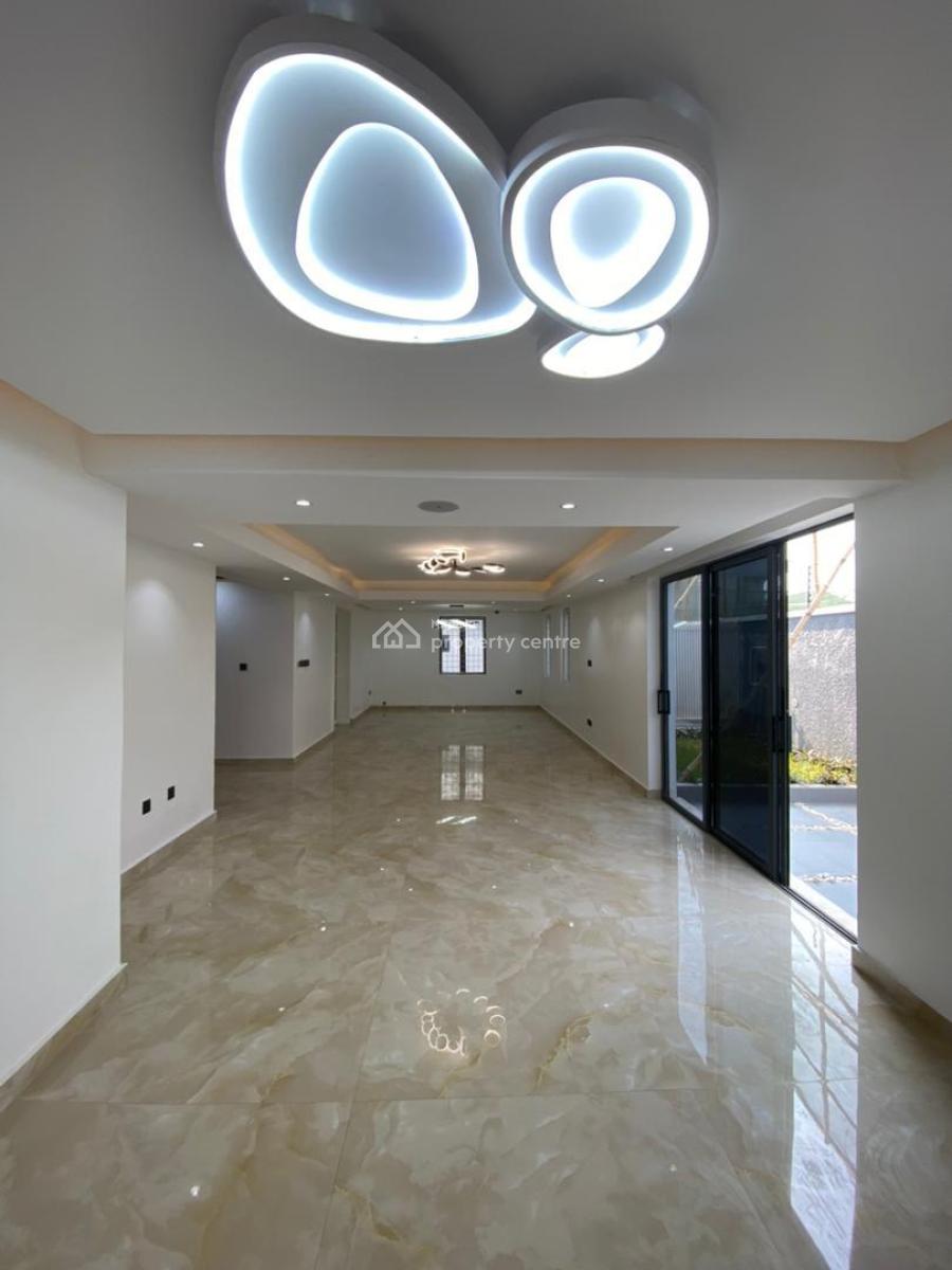 Enormous 5bedroom Duplex with a Pool,cinema, Bq Within a Serene Estate, Lekki Phase 1, Lekki, Lagos, Detached Duplex for Sale