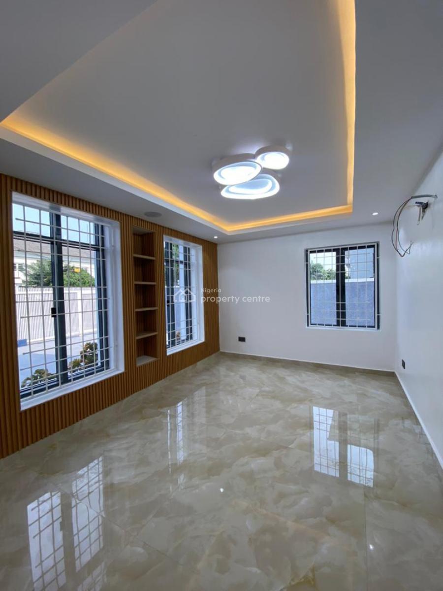 Enormous 5bedroom Duplex with a Pool,cinema, Bq Within a Serene Estate, Lekki Phase 1, Lekki, Lagos, Detached Duplex for Sale