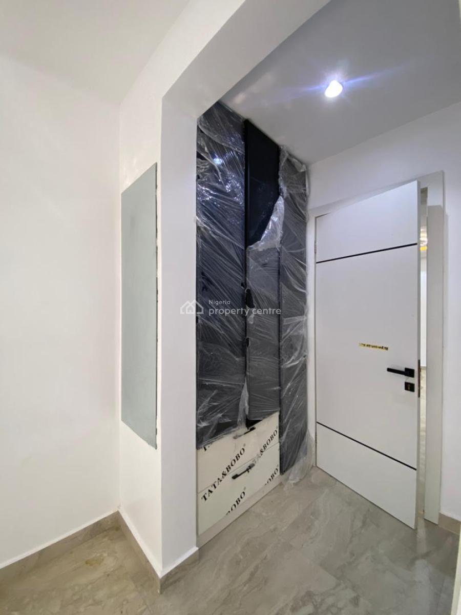 Enormous 5bedroom Duplex with a Pool,cinema, Bq Within a Serene Estate, Lekki Phase 1, Lekki, Lagos, Detached Duplex for Sale