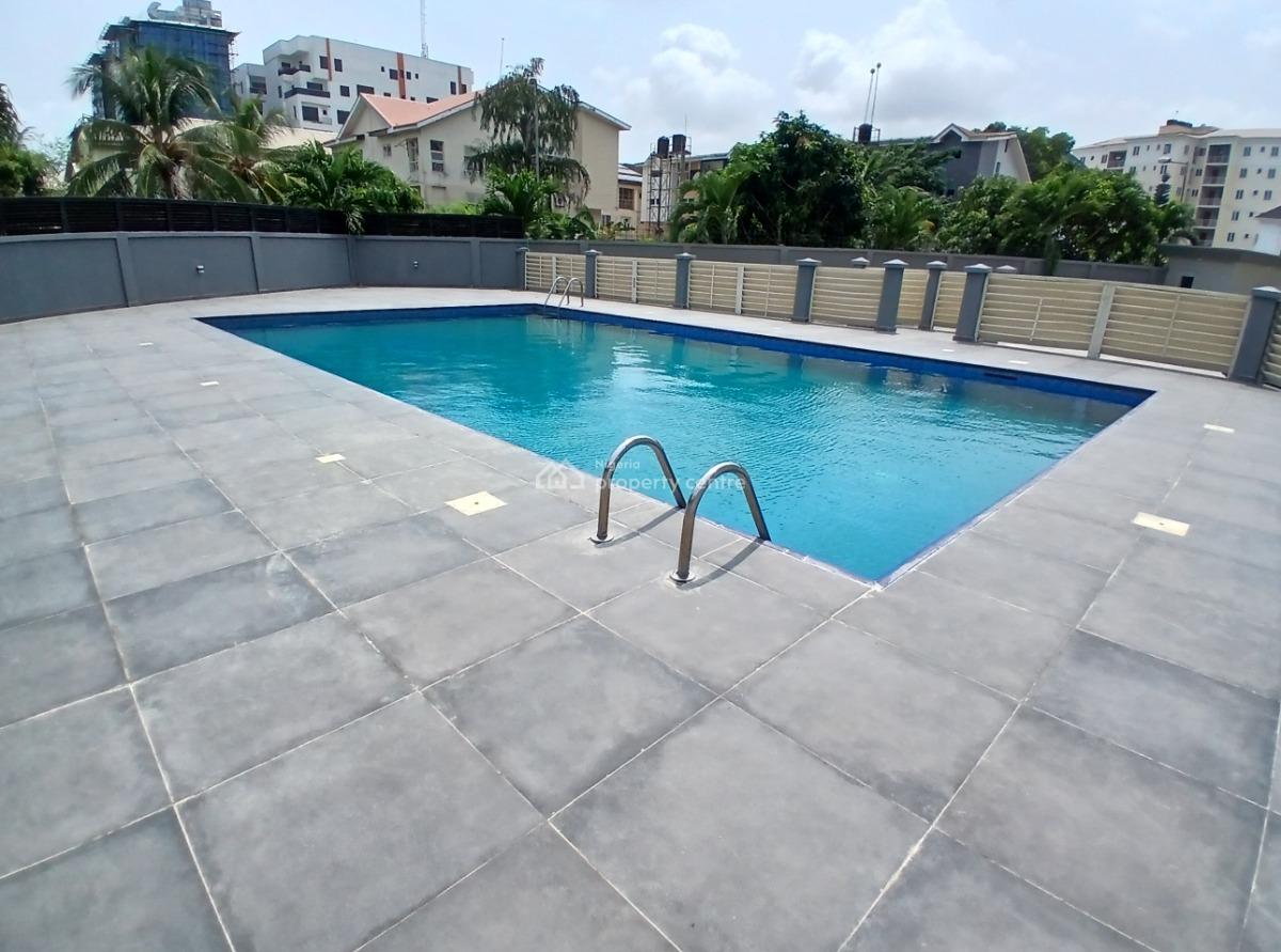 24/7 Power Supply 3 Bedroom En-suite Flat with an Enclosed Fitted Kitc, Lekki Phase 1, Lekki, Lagos, Flat / Apartment for Rent