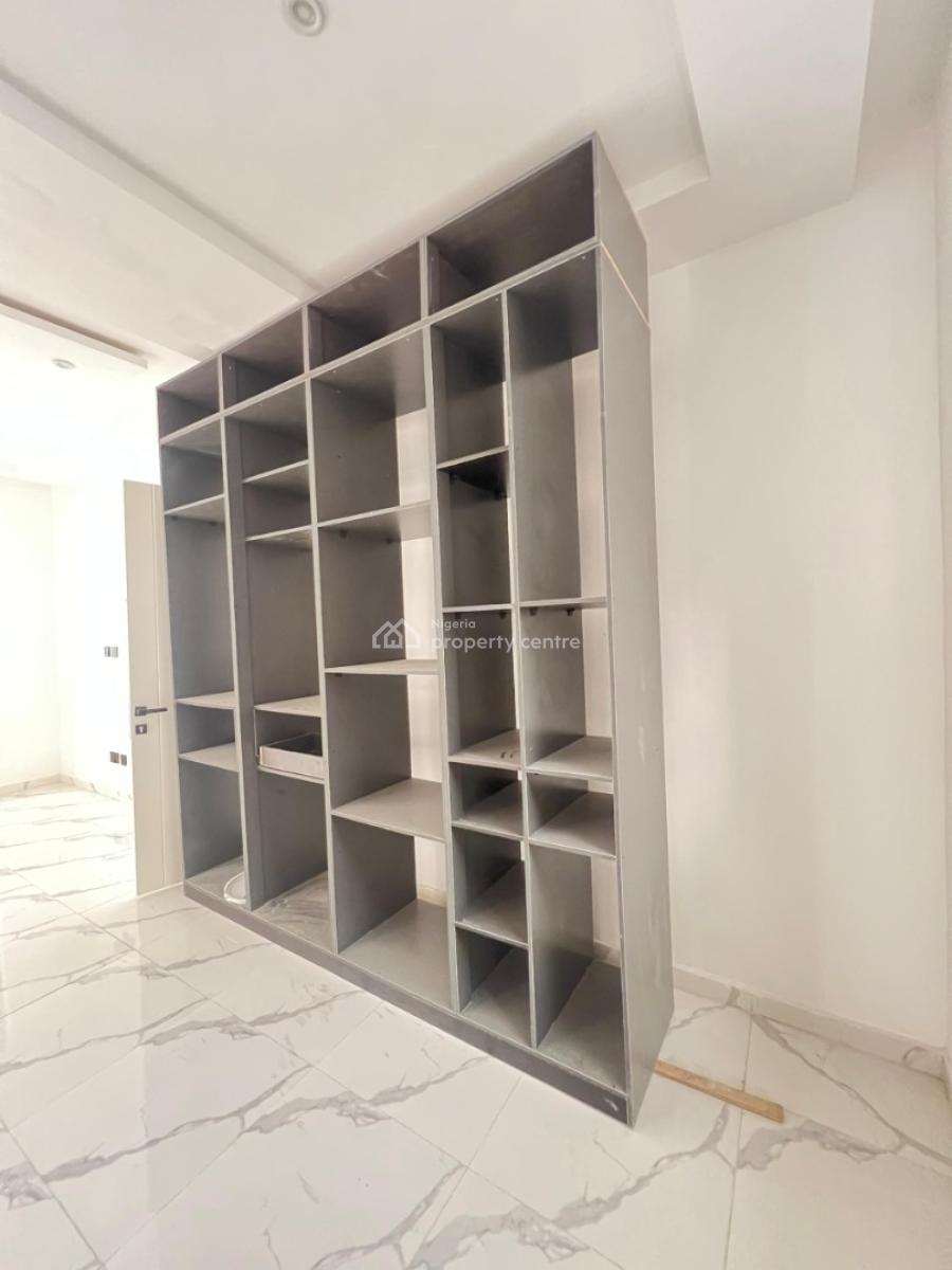 Well Built 5 Bedroom Semi Detached in Iekki Phase1 with Bq, Lekki Phase One, Lekki, Lagos, Semi-detached Duplex for Sale