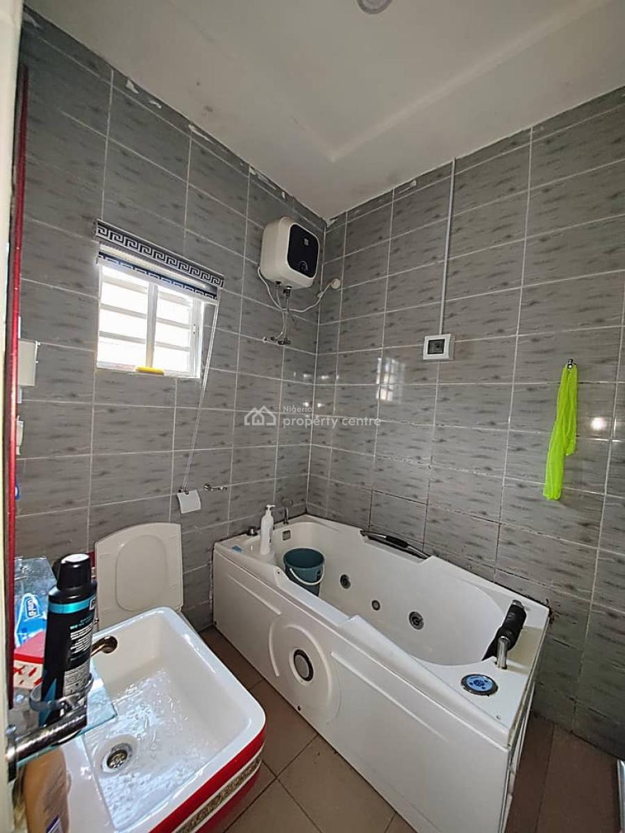 3 Bedroom Bungalow with 2 Self-contain Apartments, New Road Off Adageorge Road, Port Harcourt, Rivers, Detached Bungalow for Sale