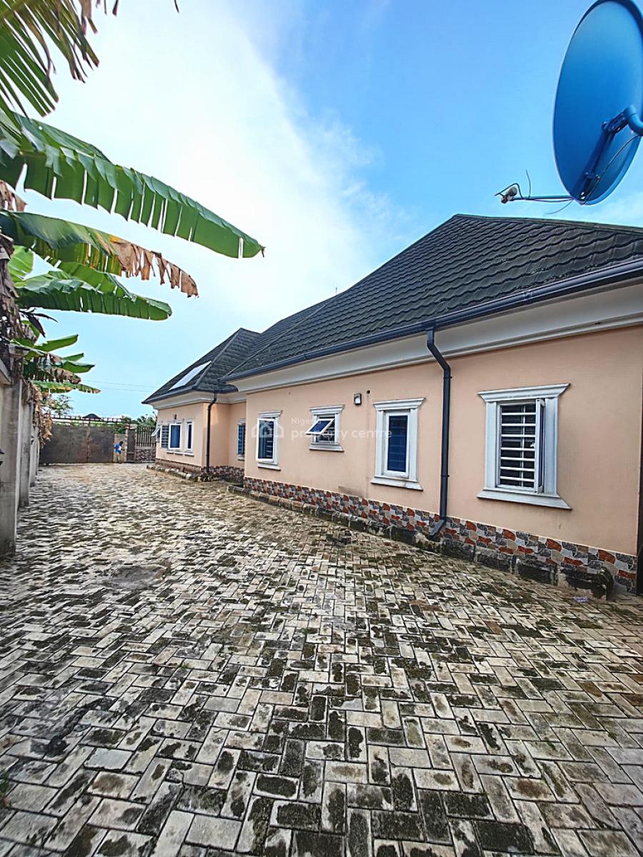 3 Bedroom Bungalow with 2 Self-contain Apartments, New Road Off Adageorge Road, Port Harcourt, Rivers, Detached Bungalow for Sale