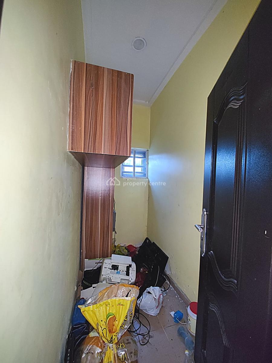 3 Bedroom Bungalow with 2 Self-contain Apartments, New Road Off Adageorge Road, Port Harcourt, Rivers, Detached Bungalow for Sale