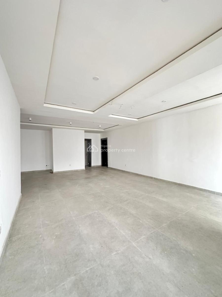 Spaciously Built 4 Bedroom Apartment with an Elevator and Cinema, Lekki Phase One, Lekki, Lagos, Block of Flats for Sale