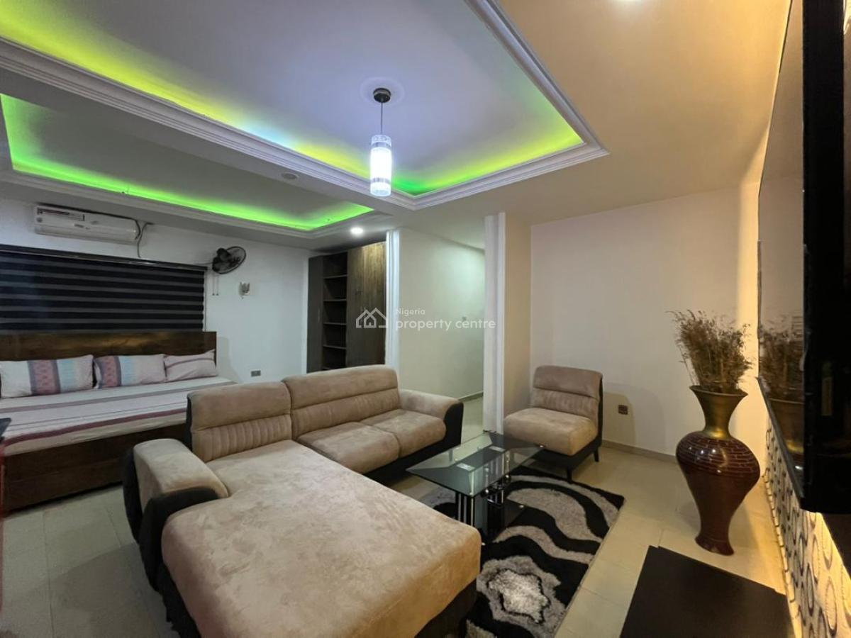 Luxury Furnished and Serviced Room and Parlour, House 54, 21 Road Off 2nd Avenue, Gwarinpa, Abuja, Mini Flat (room and Parlour) for Rent