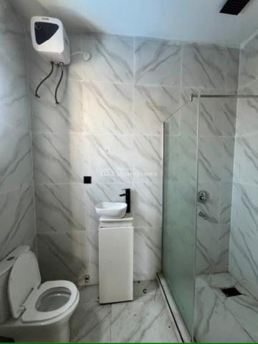 2-bedroom Apartment, Ologolo, Lekki, Lagos, Flat / Apartment for Rent