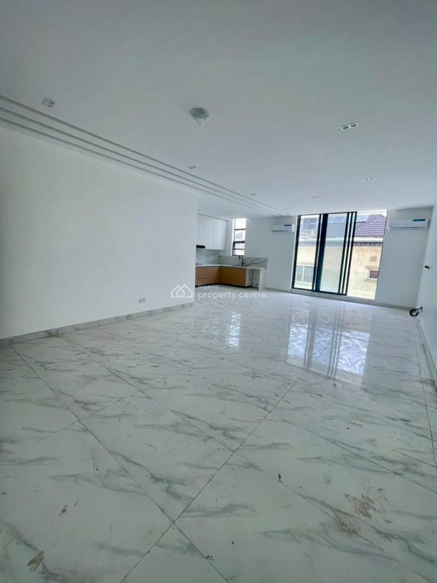 Luxurious 2 Bedroom Apartment with Gym, Lekki Phase 1, Lekki, Lagos, Flat / Apartment for Sale