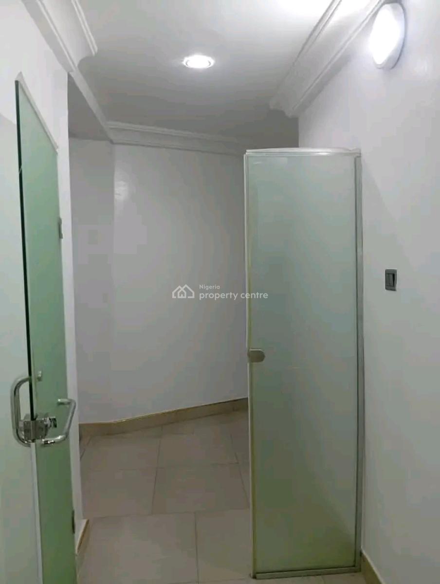 Well-maintained 3-bedroom Flat,ensuit,p.o.p,spacious Living Room, Allen, Ikeja, Lagos, Flat / Apartment for Rent