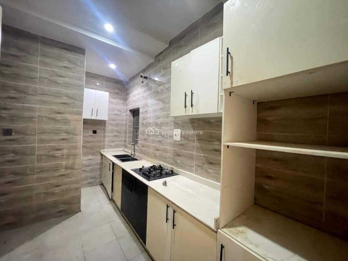 Luxury Ensuit 2 Bedroom Apt, Lekki Scheme Ii, Ajah, Lagos, Flat / Apartment for Rent
