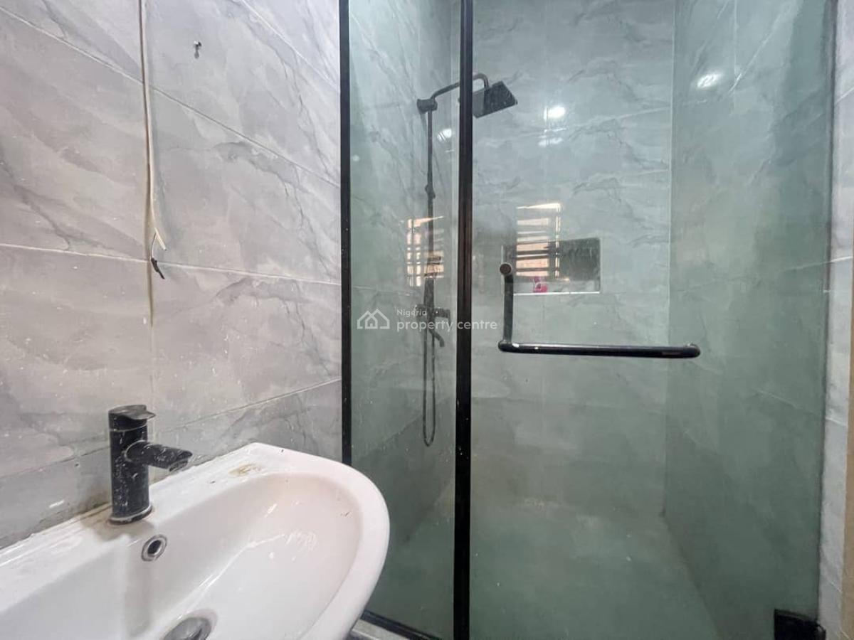 Luxury Ensuit 2 Bedroom Apt, Lekki Scheme Ii, Ajah, Lagos, Flat / Apartment for Rent