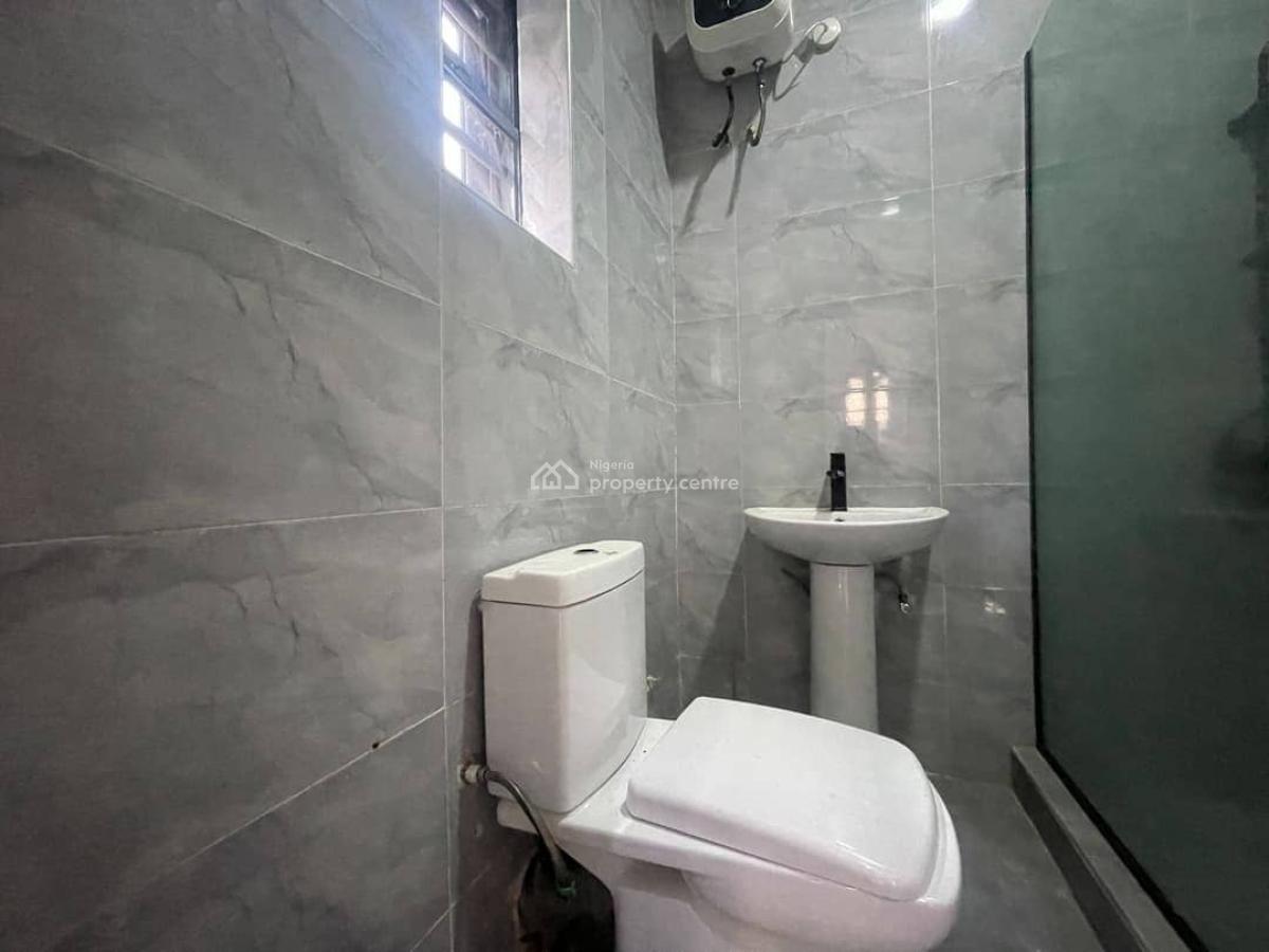 Luxury Ensuit 2 Bedroom Apt, Lekki Scheme Ii, Ajah, Lagos, Flat / Apartment for Rent