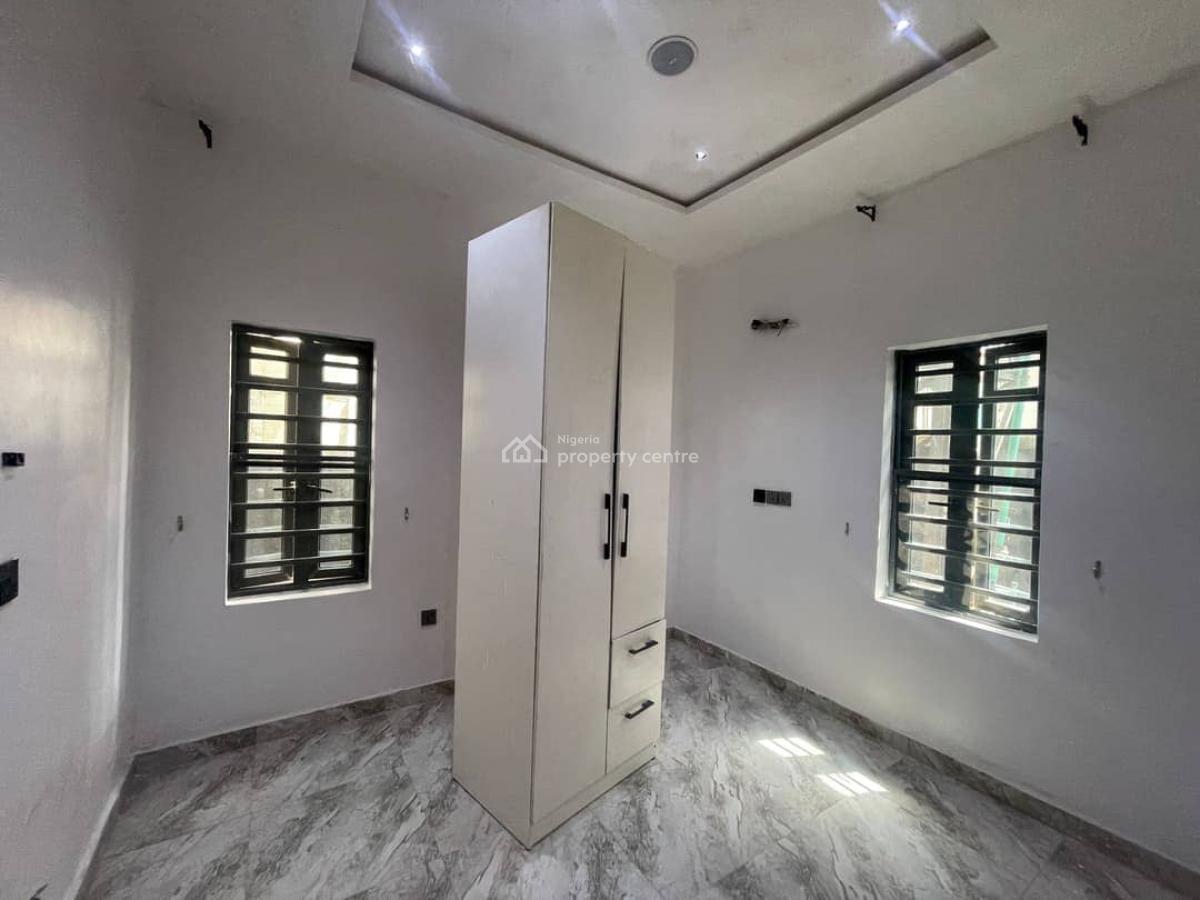 Luxury Ensuit 2 Bedroom Apt, Lekki Scheme Ii, Ajah, Lagos, Flat / Apartment for Rent