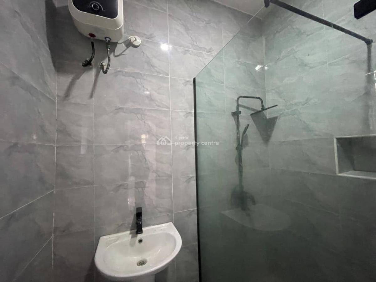 Luxury Ensuit 2 Bedroom Apt, Lekki Scheme Ii, Ajah, Lagos, Flat / Apartment for Rent