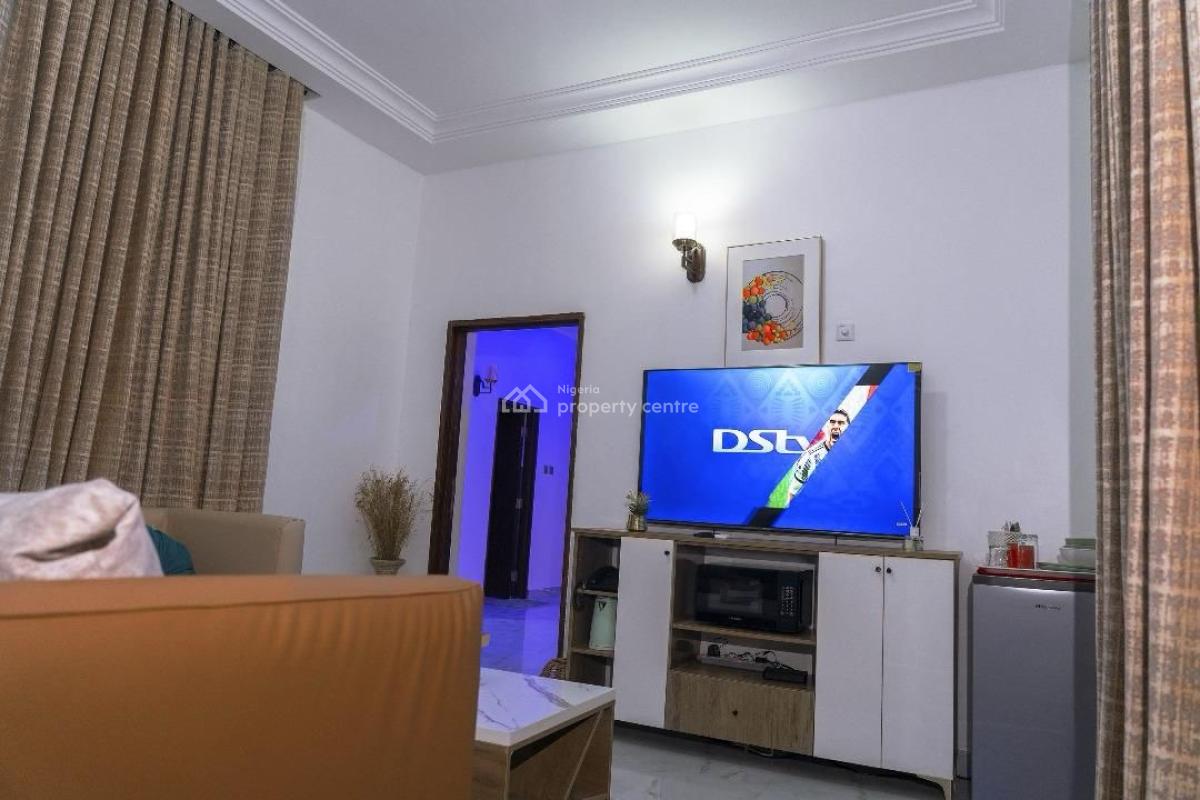 Luxury Fully Furnished 4 Bedroom Terrace Duplex + Bq, Guzape District, Abuja, Terraced Duplex for Sale