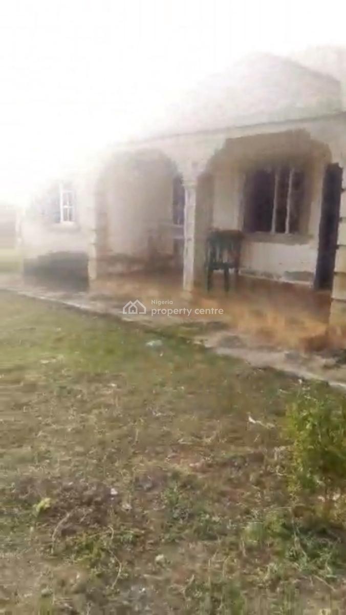 Spacious 3 Bedroom Detached Bungalow Sitting on 986 Sqm of Land, Oda Rd, Weliweli, Akure, Ondo, Detached Bungalow for Sale