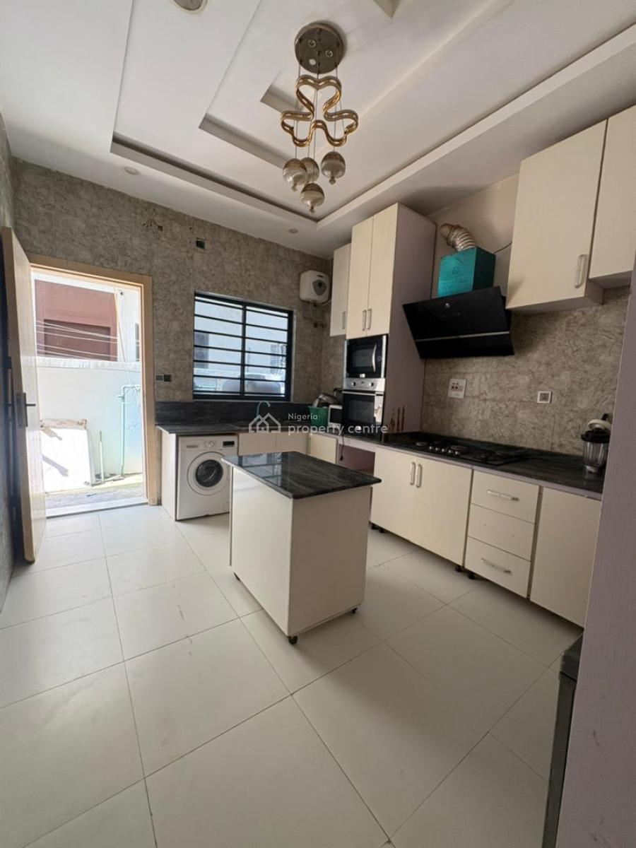 Semi Master Bedroom in a Shared Apartment, Ikota Gra Lekki Lagos, Ikota, Lekki, Lagos, Flat / Apartment for Rent