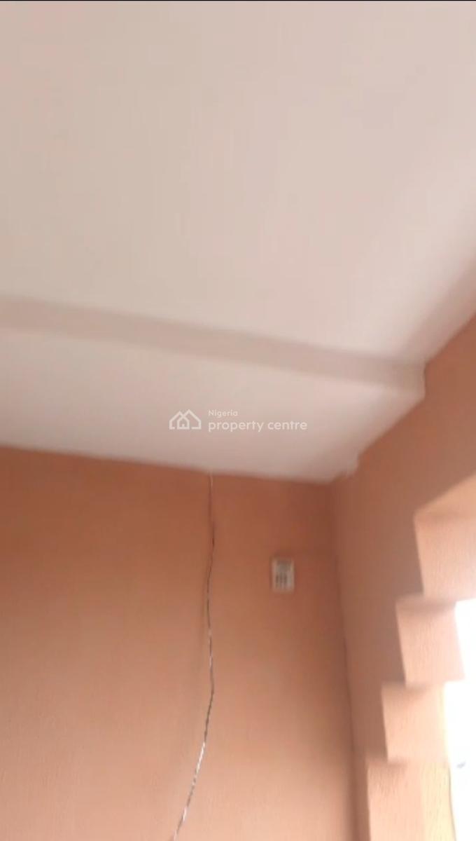 Renovated Spacious 3bedroom Flat in a Calm Neighbourhood(upstairs ), Off Alapere Estate Road Alapere Ketu, Accesible to Anywhere, Alapere, Ketu, Lagos, Flat / Apartment for Rent
