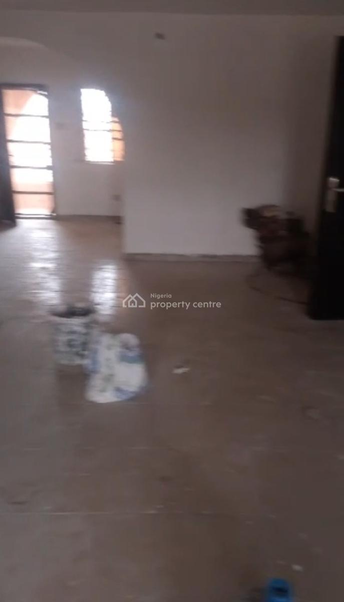 Renovated Spacious 3bedroom Flat in a Calm Neighbourhood(upstairs ), Off Alapere Estate Road Alapere Ketu, Accesible to Anywhere, Alapere, Ketu, Lagos, Flat / Apartment for Rent