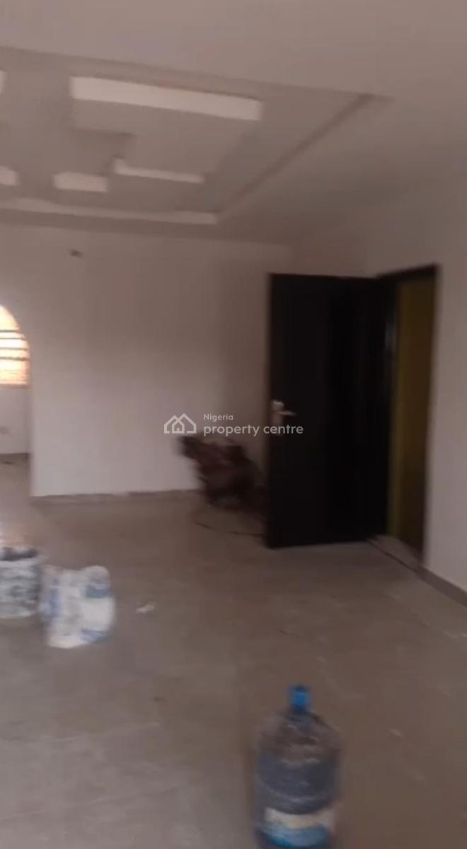 Renovated Spacious 3bedroom Flat in a Calm Neighbourhood(upstairs ), Off Alapere Estate Road Alapere Ketu, Accesible to Anywhere, Alapere, Ketu, Lagos, Flat / Apartment for Rent