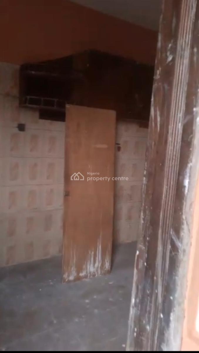 Renovated Spacious 3bedroom Flat in a Calm Neighbourhood(upstairs ), Off Alapere Estate Road Alapere Ketu, Accesible to Anywhere, Alapere, Ketu, Lagos, Flat / Apartment for Rent