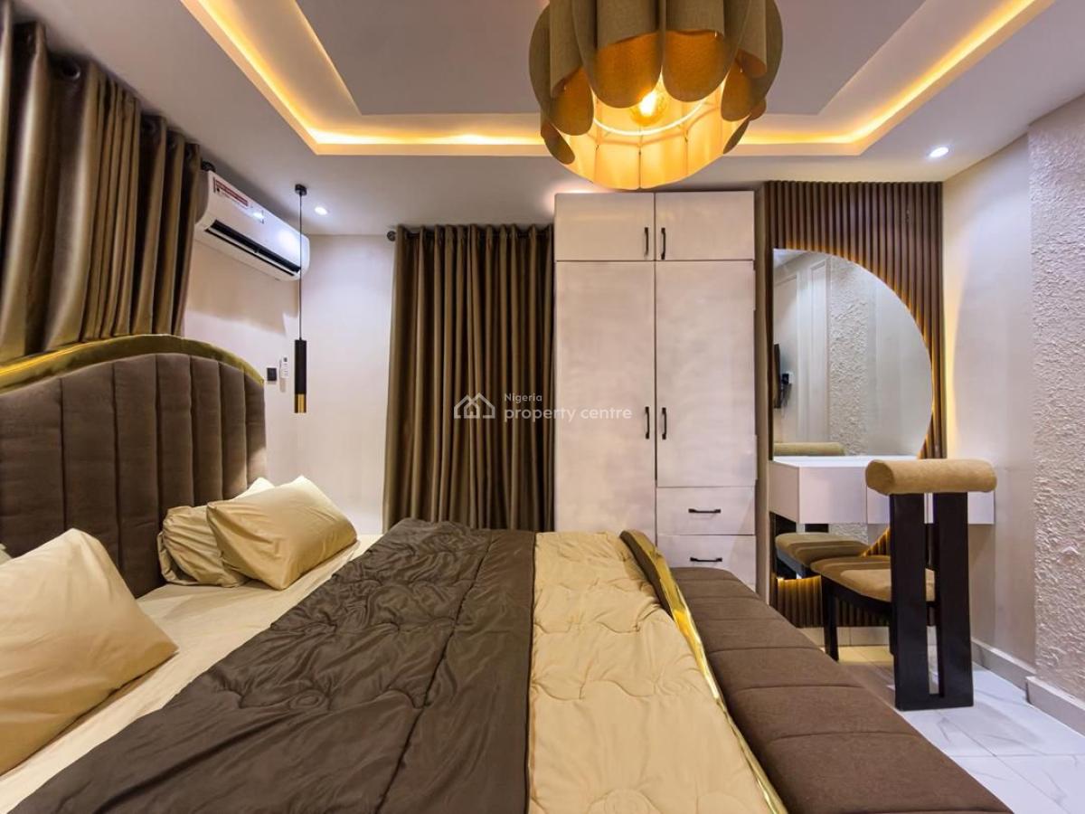 Luxurious and Beautiful 3 Bedroom Apartment, Surulere, Lagos, Flat / Apartment Short Let