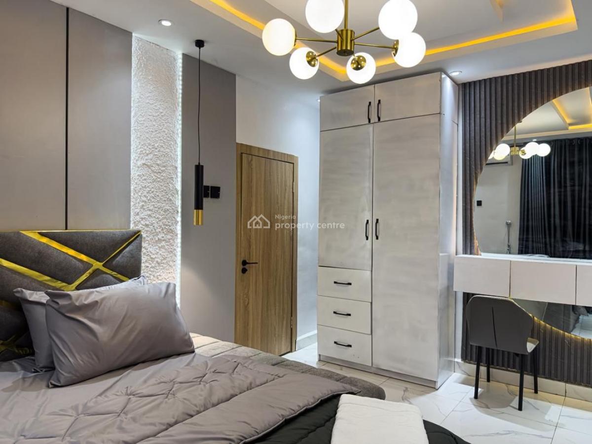 Luxurious and Beautiful 3 Bedroom Apartment, Surulere, Lagos, Flat / Apartment Short Let