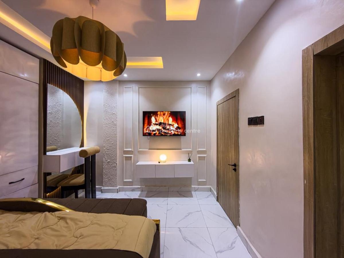 Luxurious and Beautiful 3 Bedroom Apartment, Surulere, Lagos, Flat / Apartment Short Let