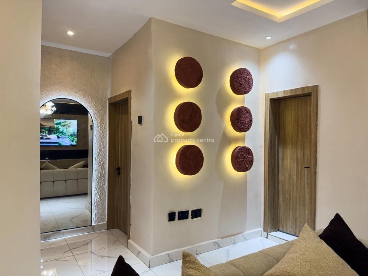 Luxurious and Beautiful 3 Bedroom Apartment, Surulere, Lagos, Flat / Apartment Short Let