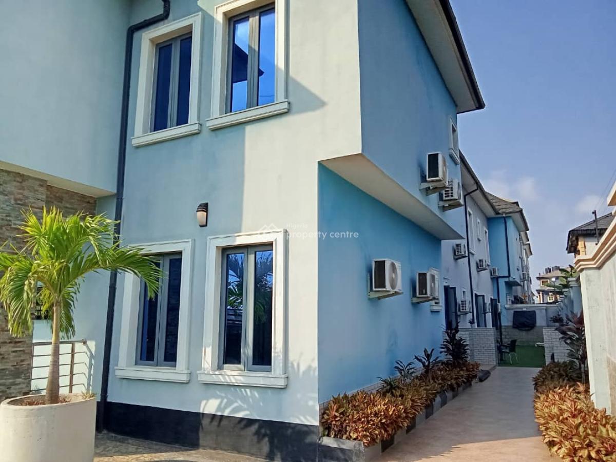 15 Rooms Functioning Hotel, Fagbile Estate, Alimosho, Lagos, Hotel / Guest House for Sale