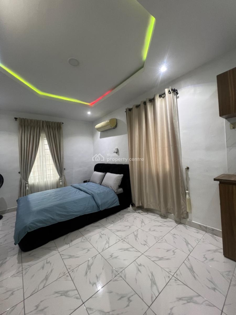 Fully Furnished and Serviced Studio Apartment, Jibowu, Yaba, Lagos, Self Contain (single Rooms) for Rent