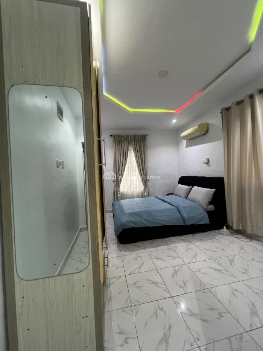 Fully Furnished and Serviced Studio Apartment, Jibowu, Yaba, Lagos, Self Contain (single Rooms) for Rent