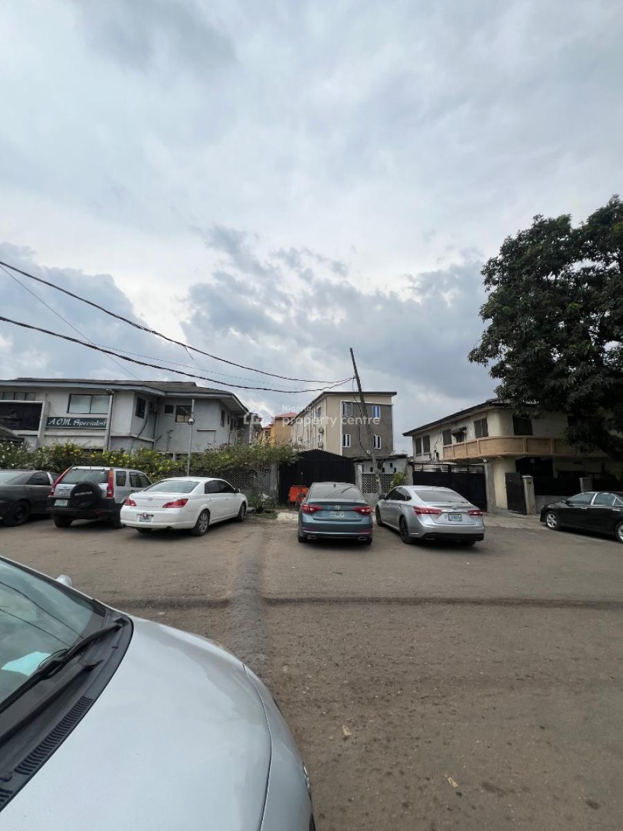 Fully Furnished and Serviced Studio Apartment, Jibowu, Yaba, Lagos, Self Contain (single Rooms) for Rent