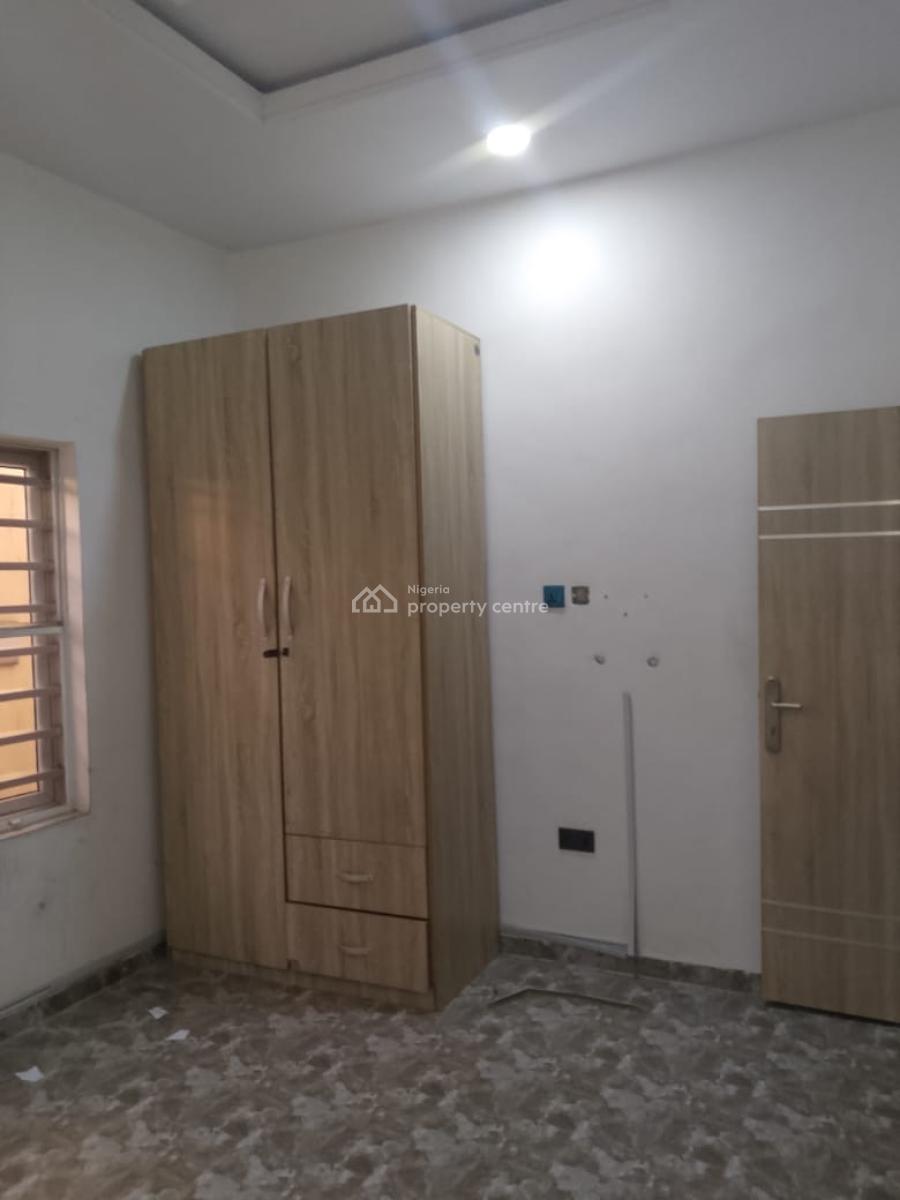 a Spacious 2 Bedroom Apartment, Mobil Road Ilaje, Lekki, Lagos, Flat / Apartment for Rent